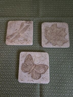 Stone-Effect Coasters with Dragonfly, Maple Leaf & Butterfly Motifs - Set Of 3